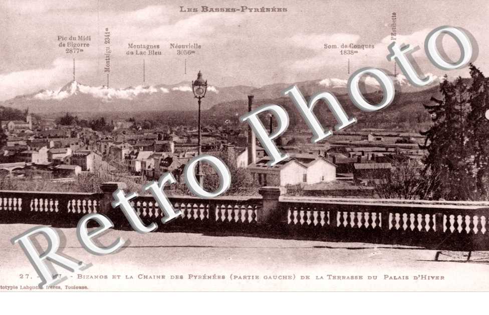 Bizanos et la Chaine des Pyrenees de la Terrasse du Palais d'Hiver