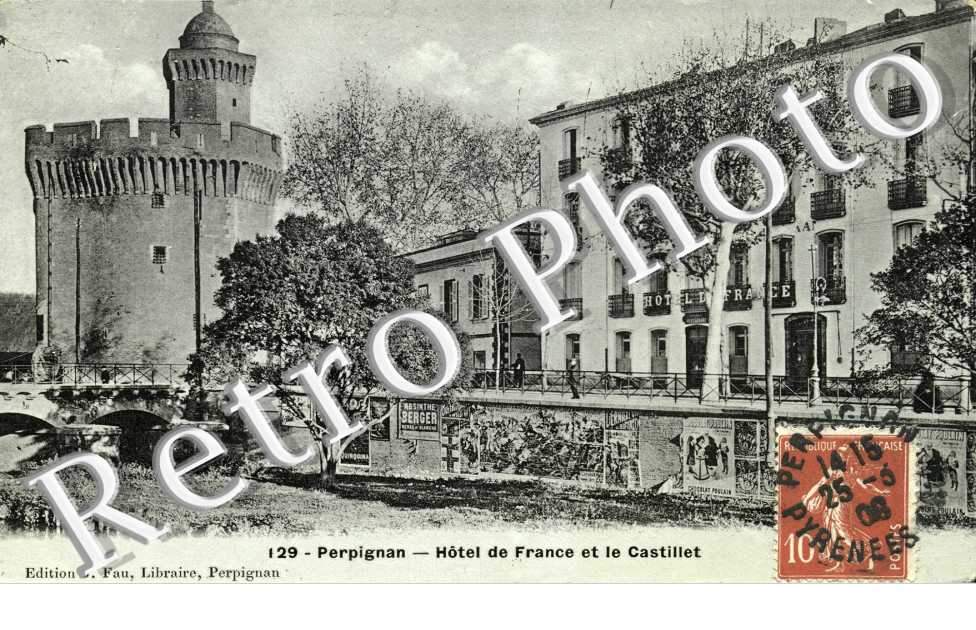 hotel de France et le castillet