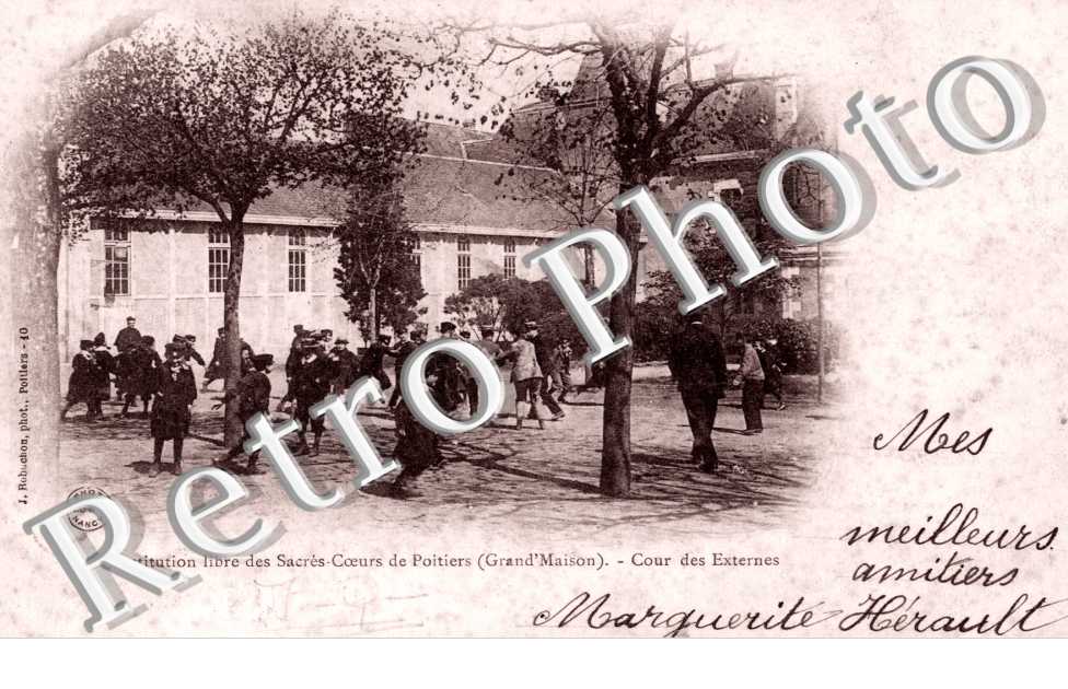 Institution libre des Sacres-Coeurs de Poitiers (Grand'Maison), Cour des Externes