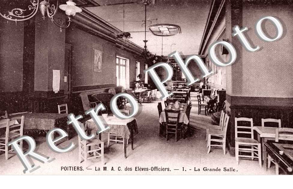 la M. A. C. des Eleves-Officiers, la Grande Salle