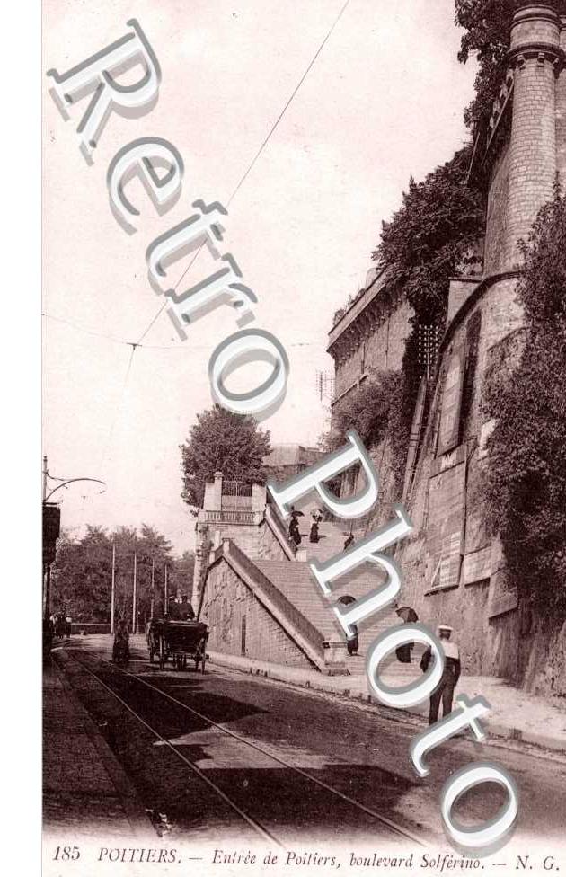 Entree de Poitiers, Boulevard Solferino