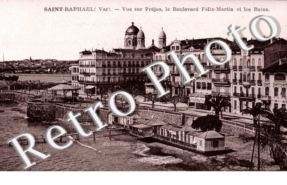 vue sur frejus, le bd Felix Martin et les bains