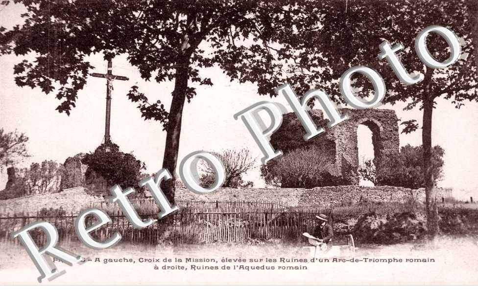Croix de Mission Ruines de l'Aqueduc romain