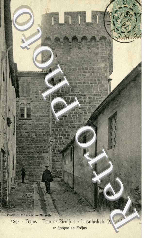 tour de Rieulfe sur la Cathedrale