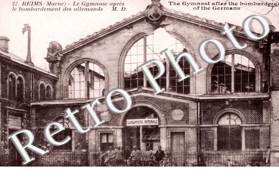 le gymnase apres le bombardement