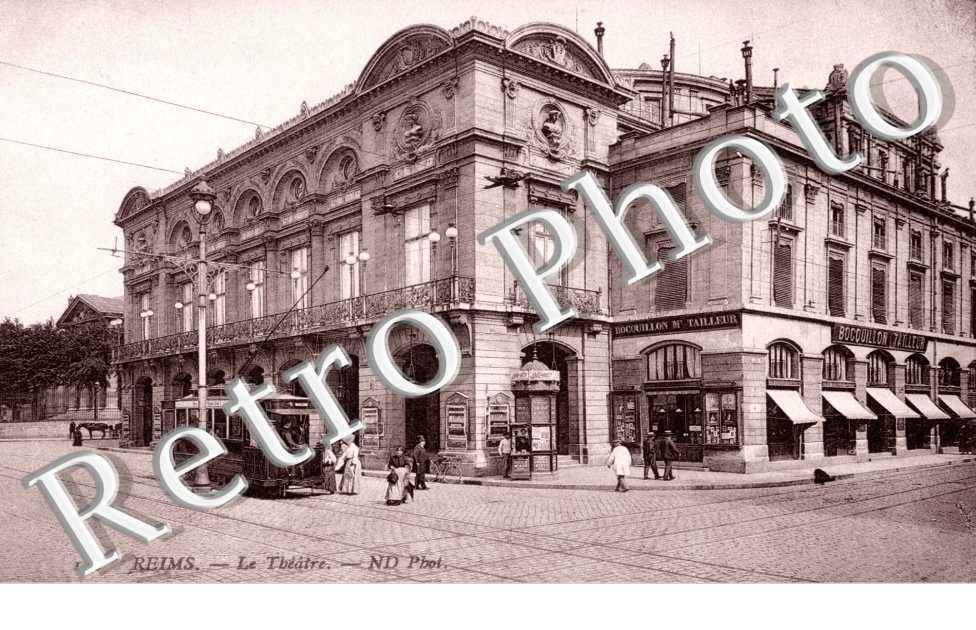 Le Theatre