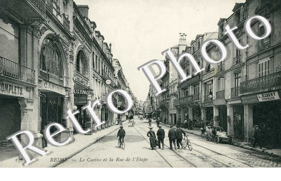 Le Casino et Rue de l'Etape
