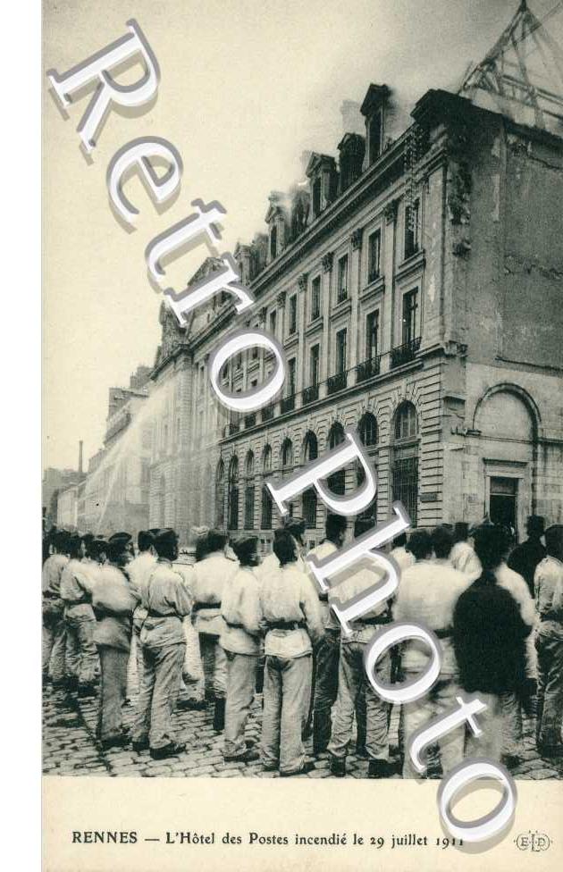 l'hotel des Postes incendie le 29 juillet 1911