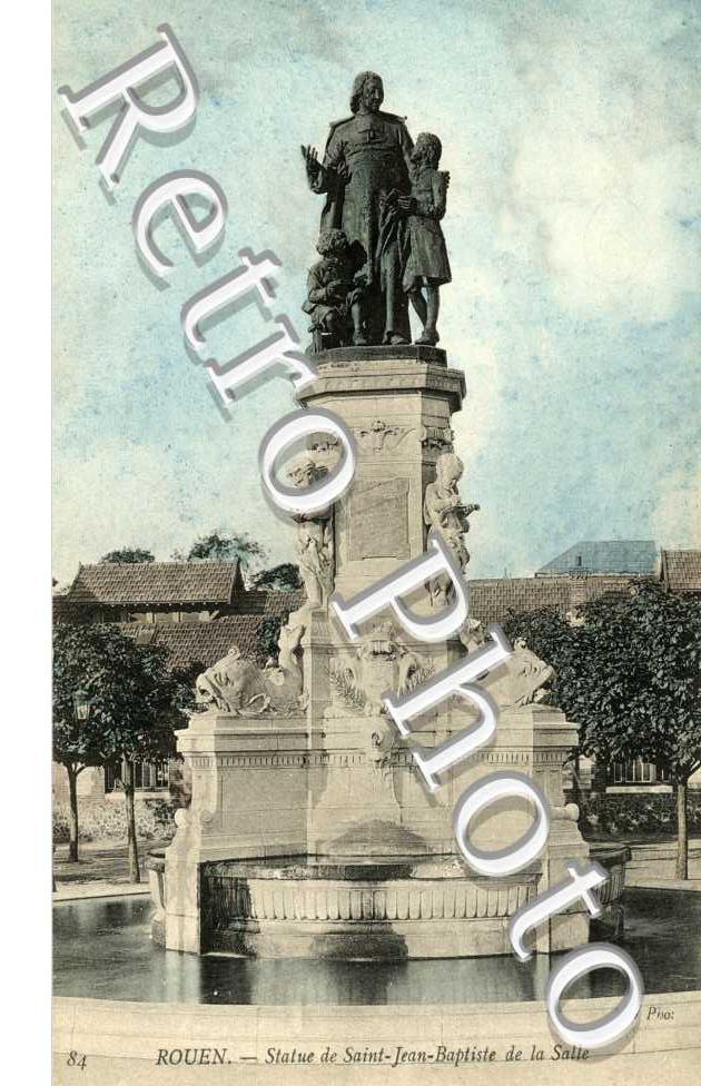 Statue de saint jean Baptiste de la salle