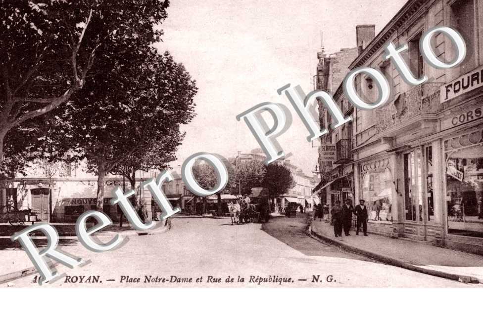 place Notre Dame et rue de la Republique