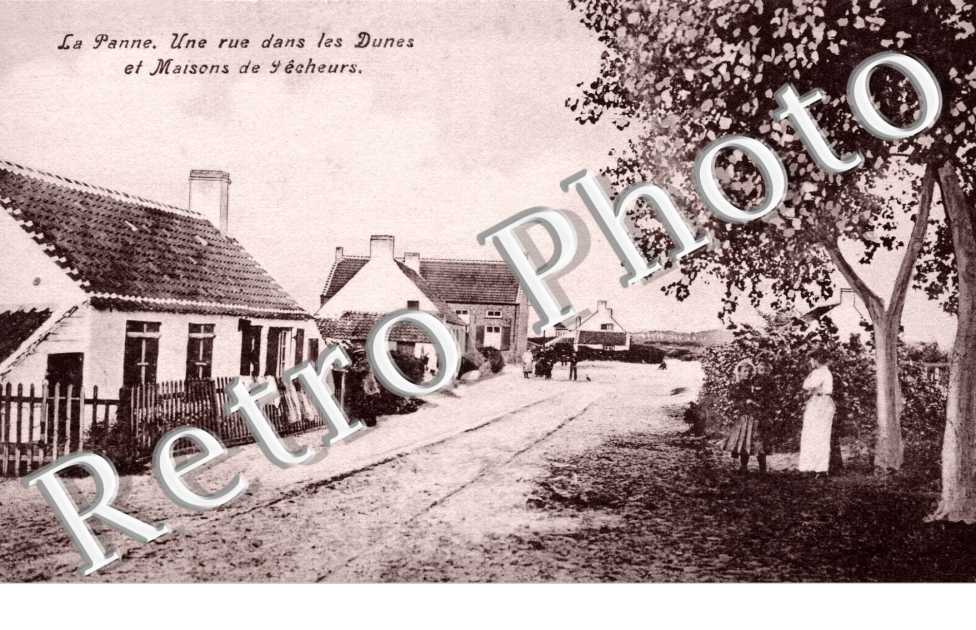 une rue dans les dunes et maisons de pecheurs