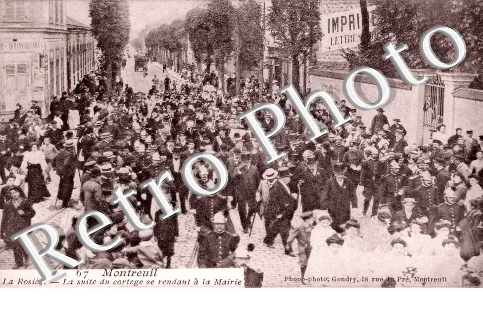 La Rosiere, Cortege se rendant a la Mairie