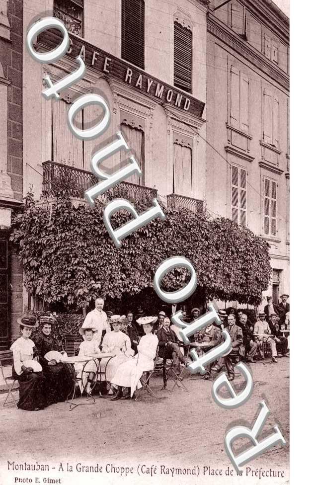 la Place de la Prefecture A la Grande Choppe ( Cafe Raymond)