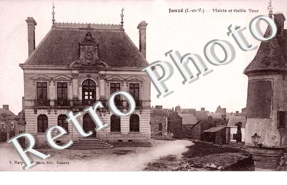 Mairie et Vieille Tour