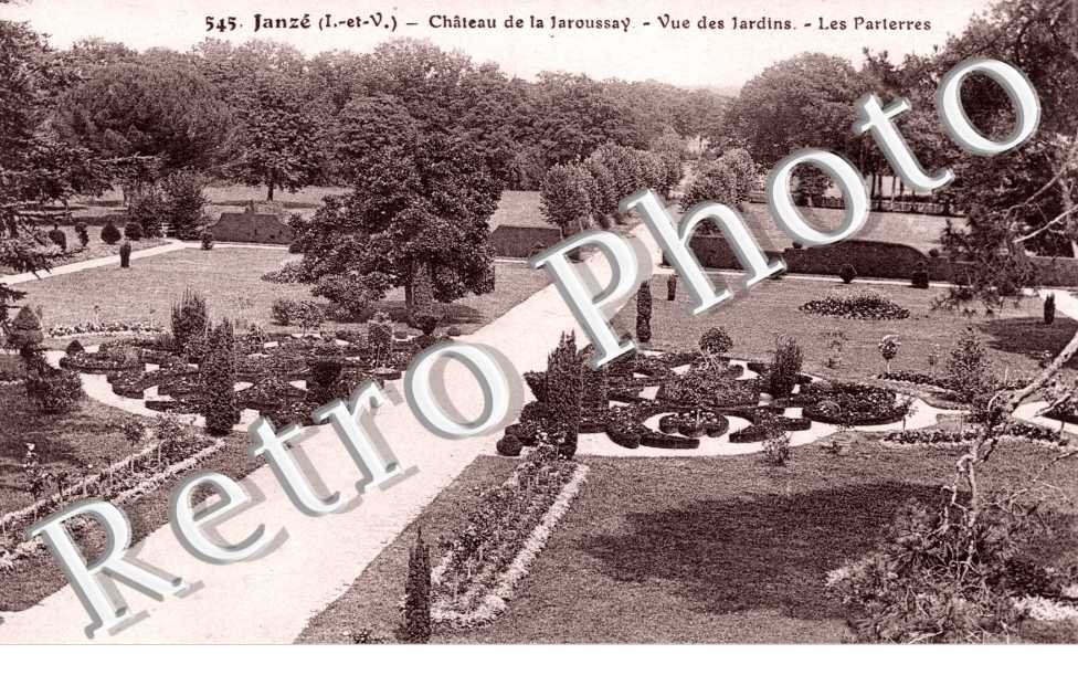 Chateau de Jaroussaye - les jardins - les Parterres