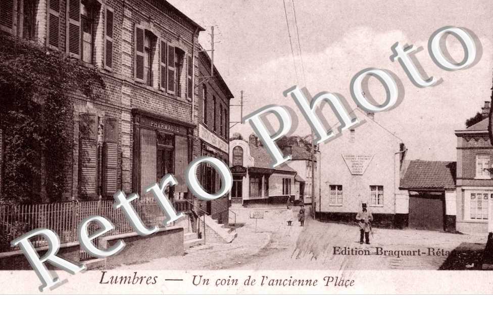  Un coin de l'ancienne place