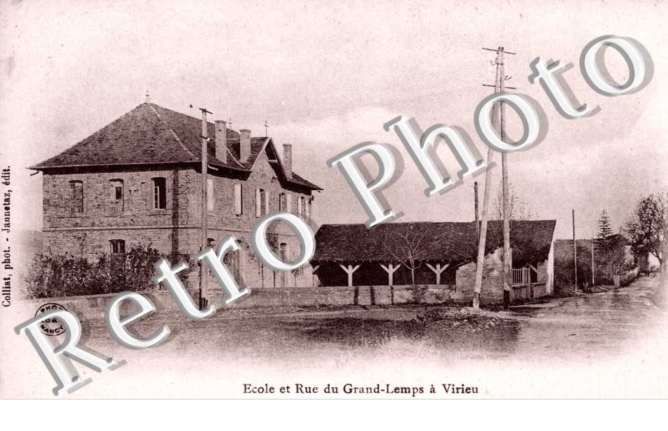 ecole et rue du Grand Lemps a Virieu