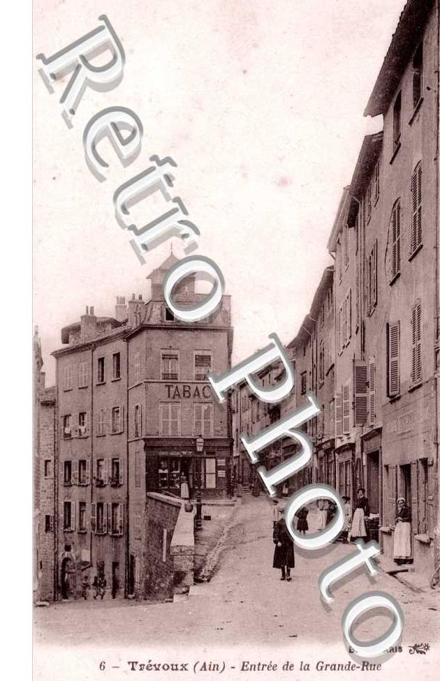 Entree de la Grande Rue