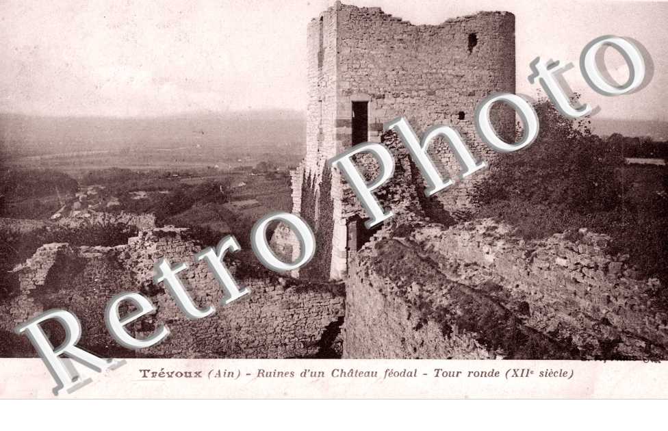 Ruines d'un Chateau feodal, Tour Ronde