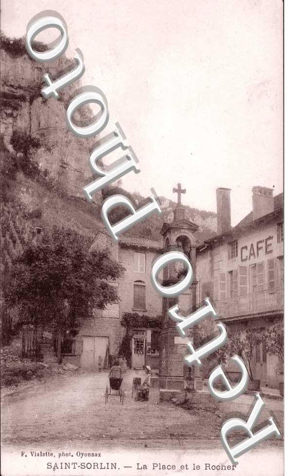 La Place et le Rocher