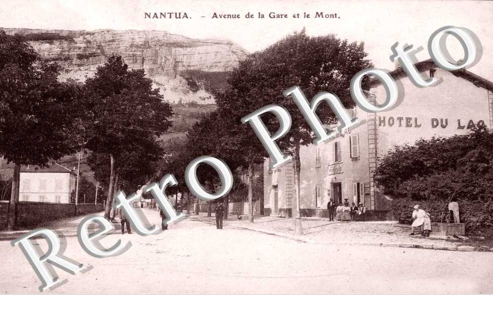 Avenue de la Gare et le Mont