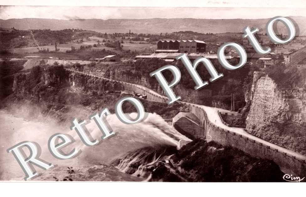 Route des Usines et sortie du Canal evacuateur