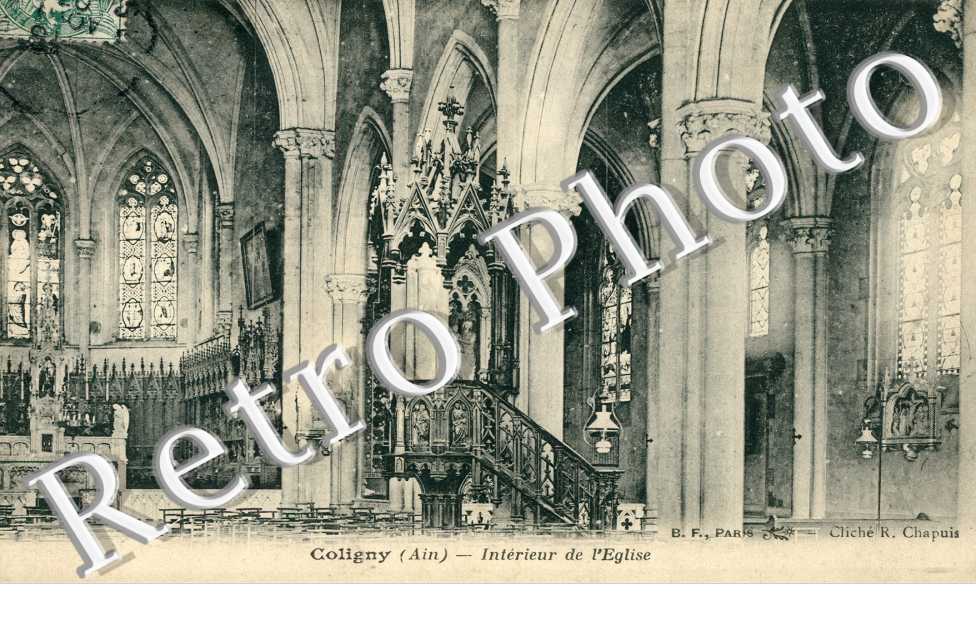 Interieur de l'eglise
