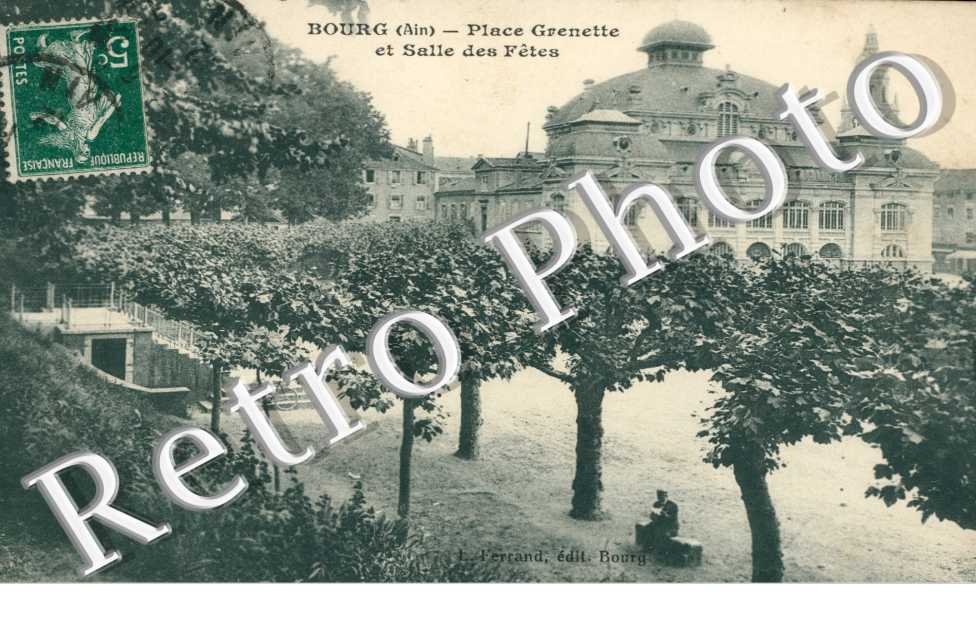 Place Grenette et Salle des Fetes