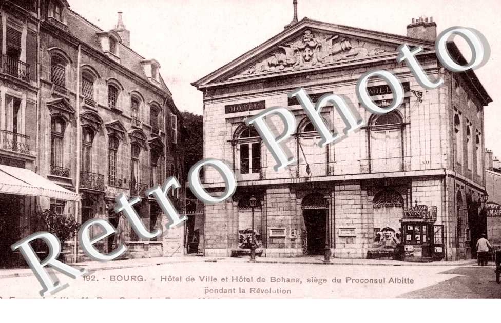 Hotel de Ville et Hotel de Bohans, Rue Centrale