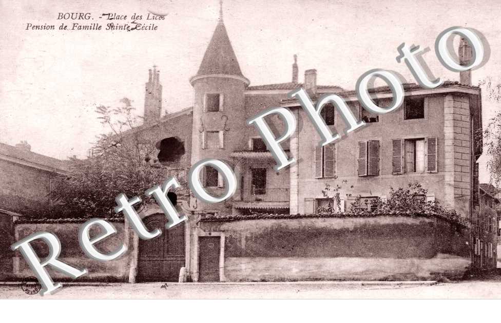 Place des Lices - pension de famille Ste-Cecile