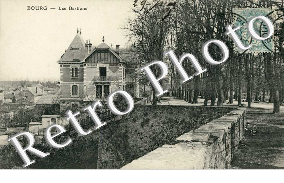 Les Bastions