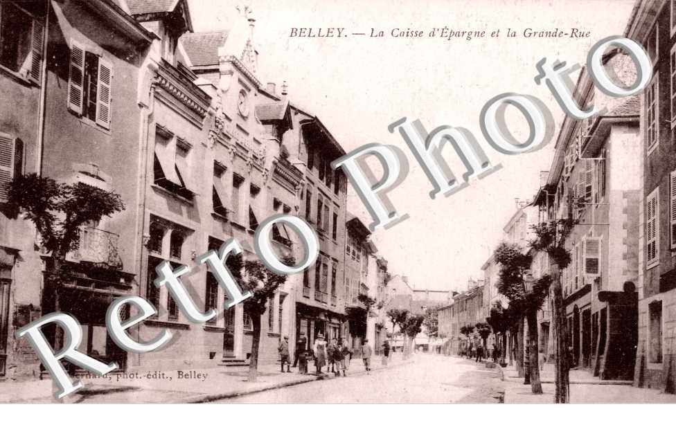 la Caisse d'Epargne et la grande rue