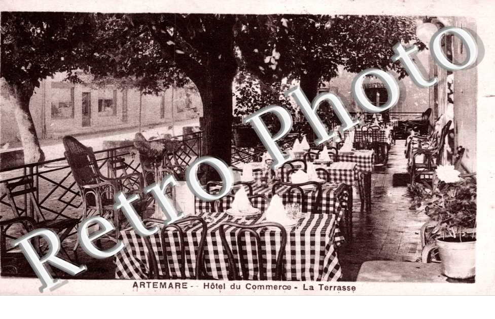 Hotel du commerce - la terrasse
