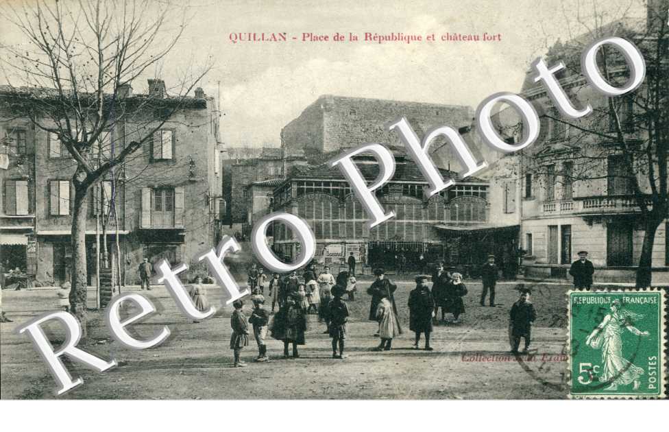 place de la republique et chateau fort