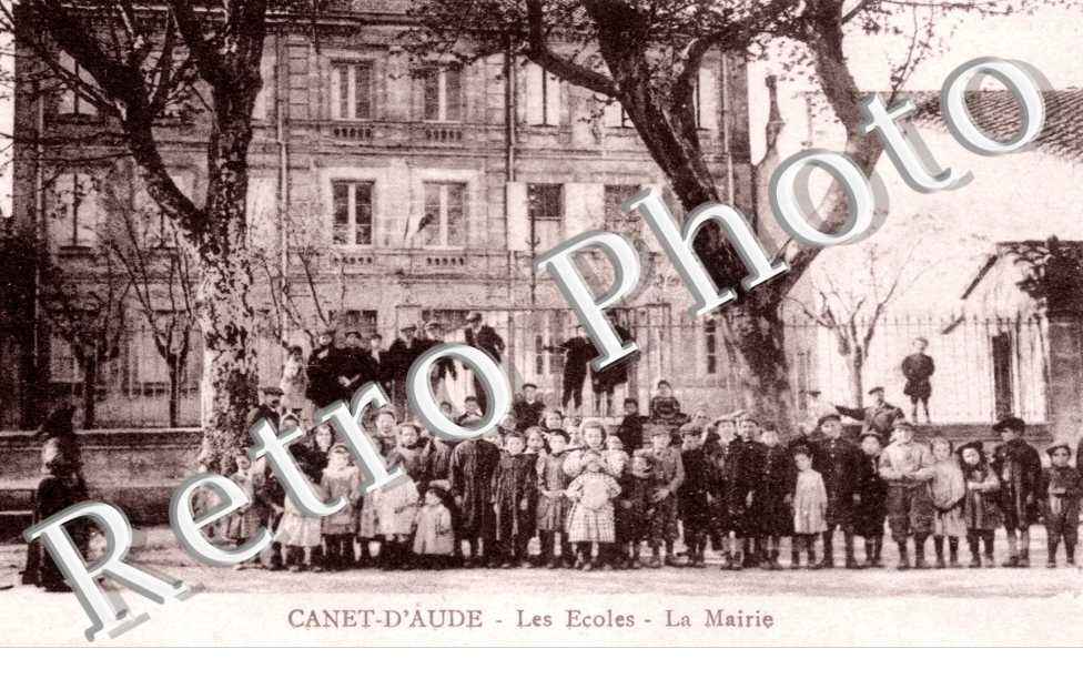 les Ecoles, la Mairie