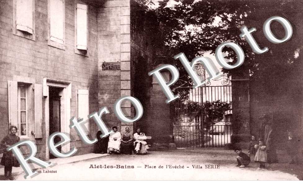 place de l'Eveche - villa serie