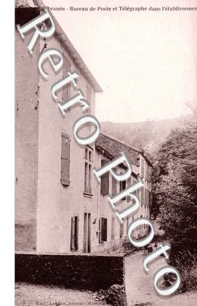Bureau de poste et telegraphe dans l'etablissement
