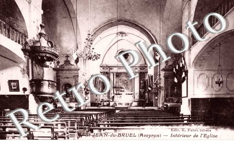 Interieur de l'eglise