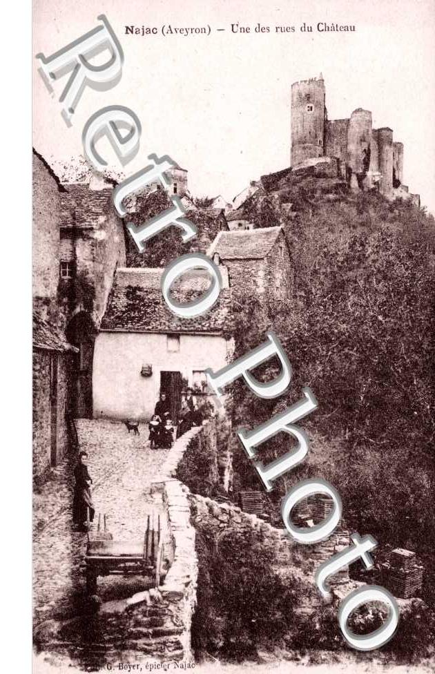 Une des rues du chateau