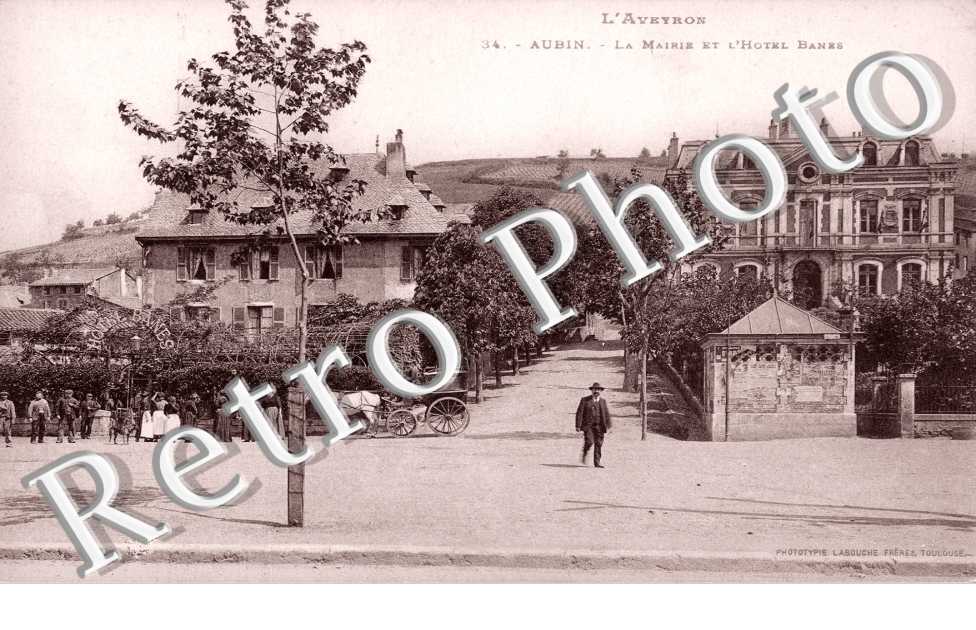 la mairie et l'hotel banes