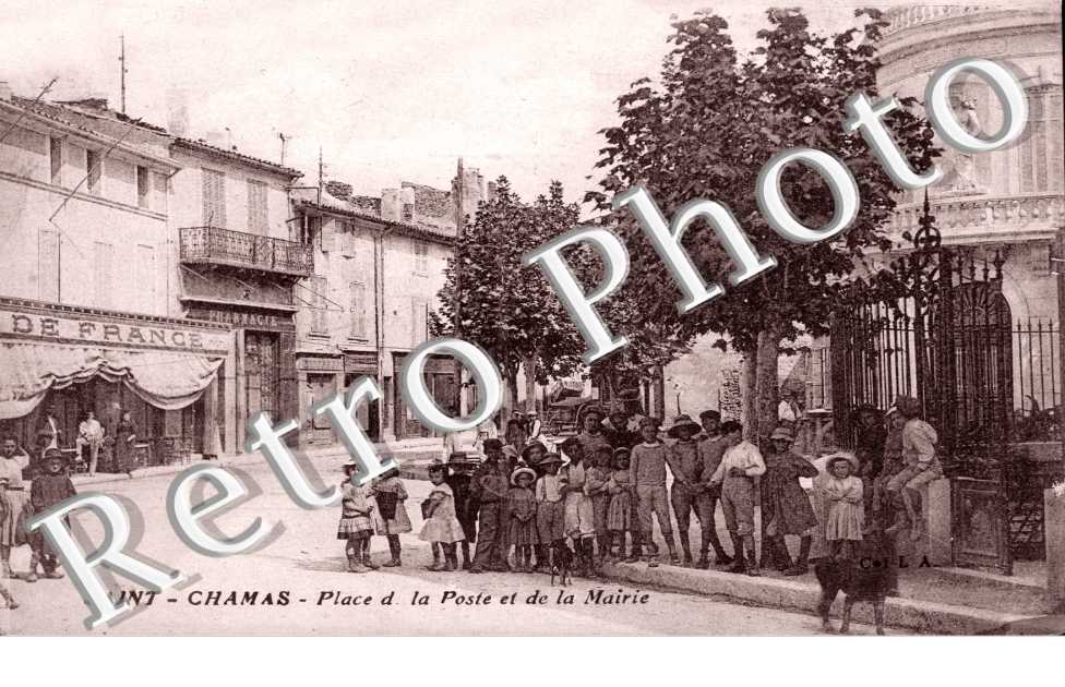 Place  de la poste et de la mairie