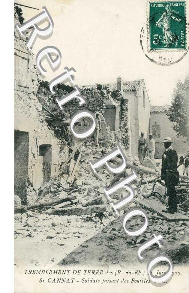 Tremblement de terre du 11 juin 1909 - soldats faisant des fouilles