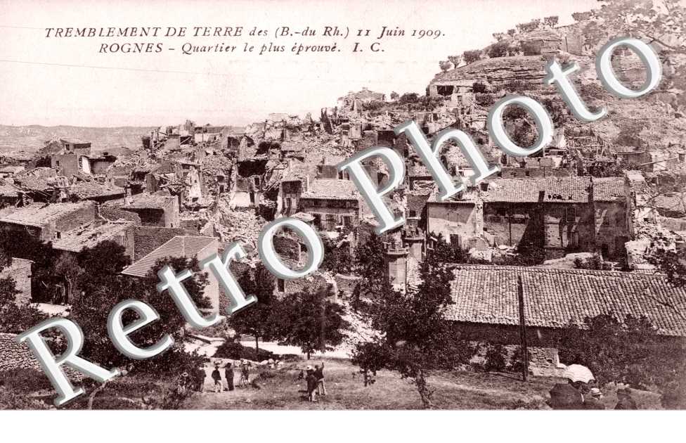 vue generale apres le Tremblement de Terre Quartier le plus eprouve