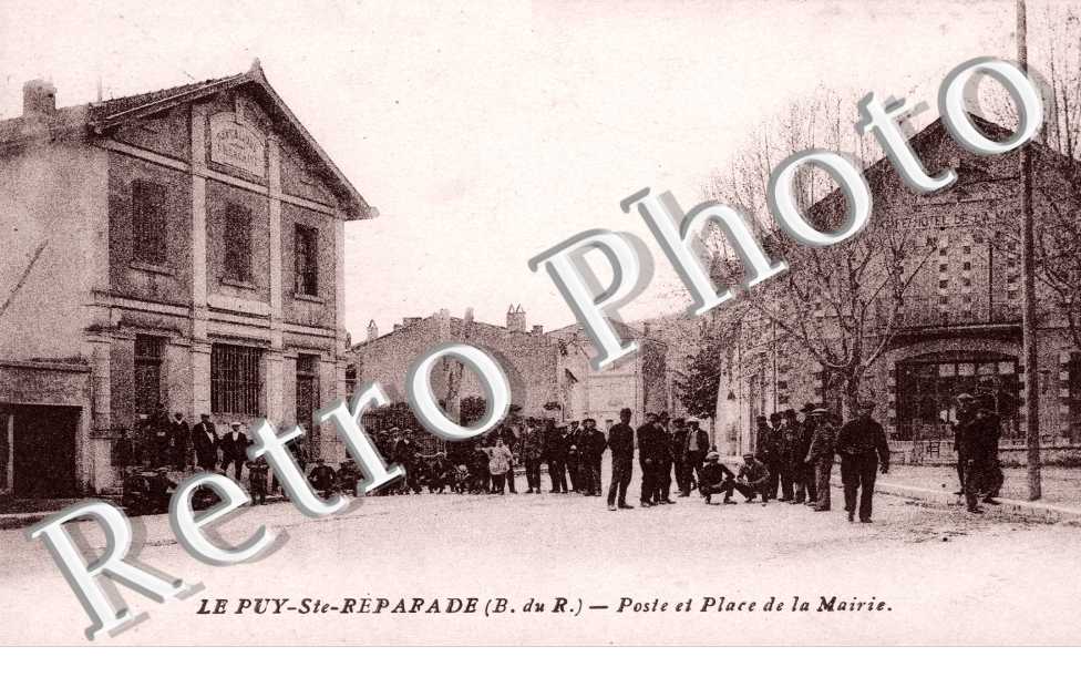 Poste et Place de la Mairie