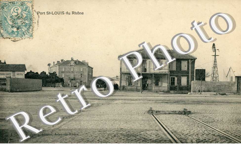 Place et terminus de chemin de fer - Eolienne