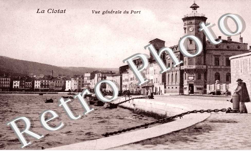 Vue generale du Port