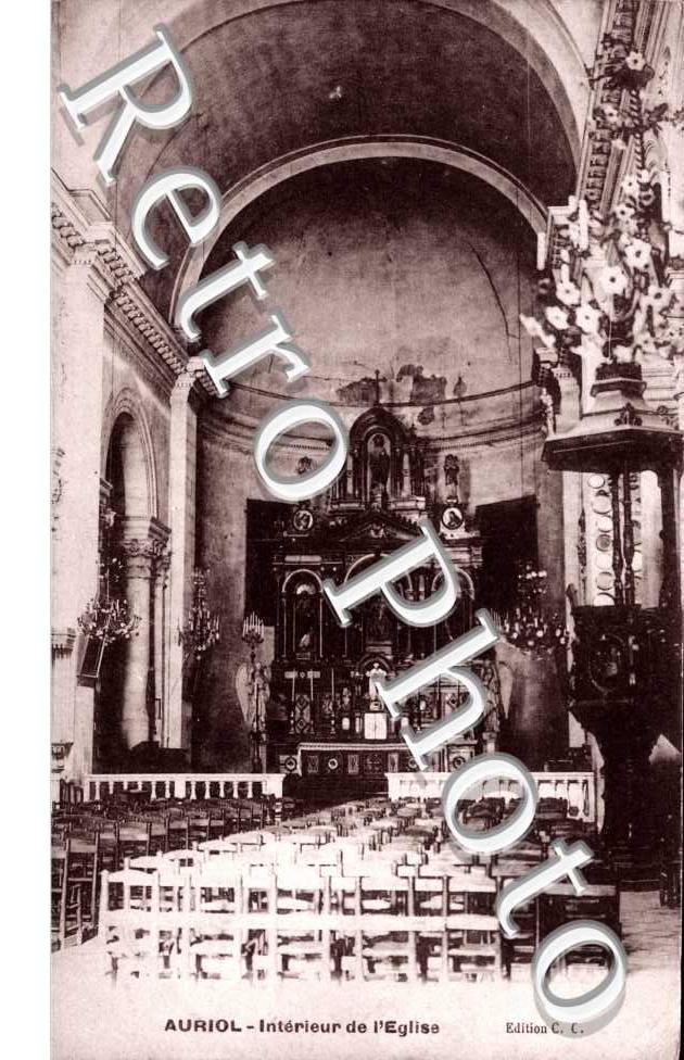 Interieur de l'eglise