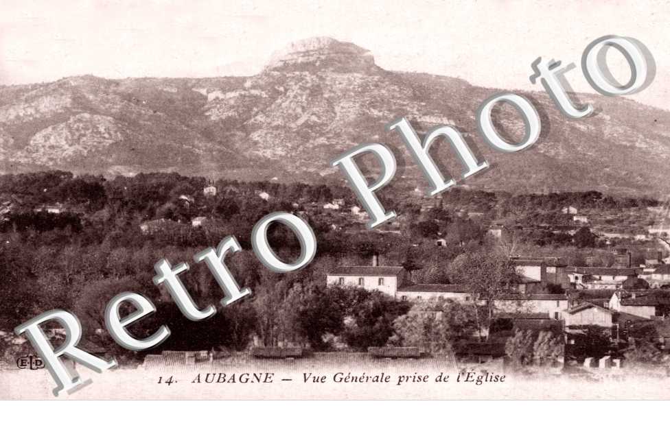 vue generale  prise de l'eglise