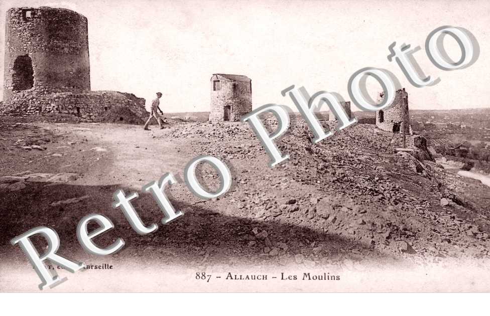 Les Moulins