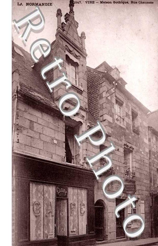 Maison gothique - rue Chaussee